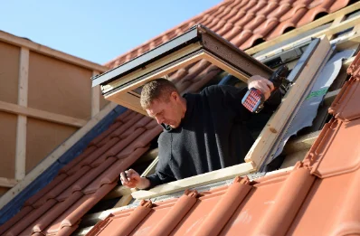 Pose de fenêtres de toit Velux à Aureil